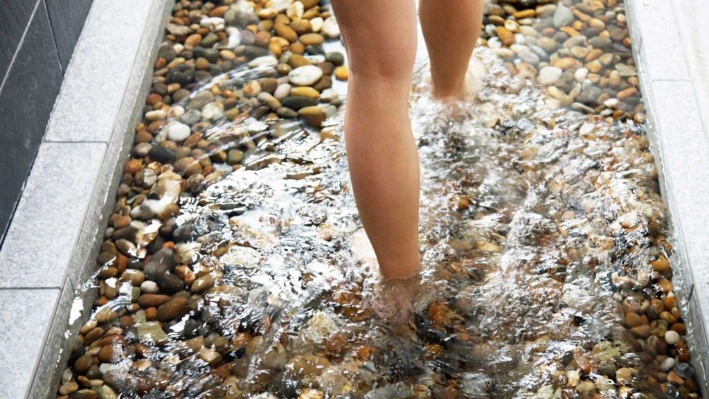 seaspa pepple walk at kellys