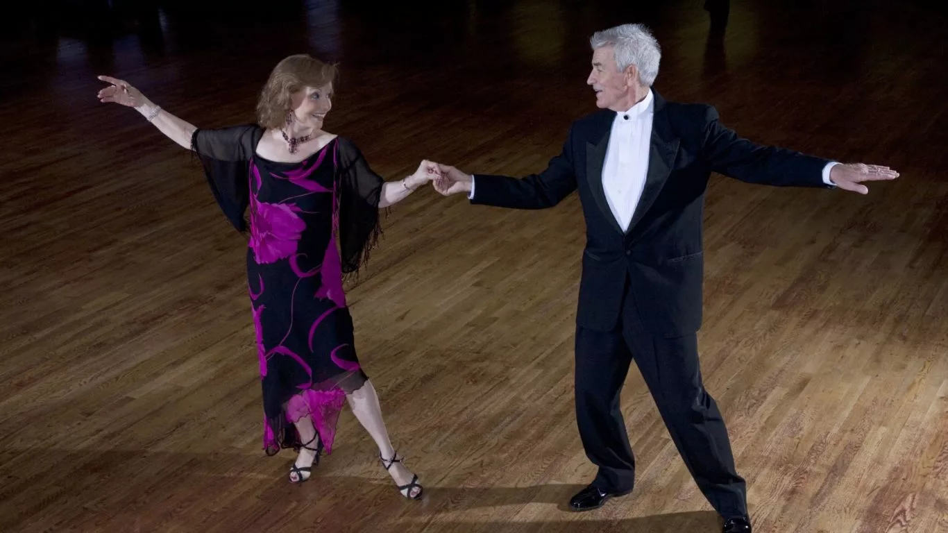 ballroom-dancing-at-kellys01